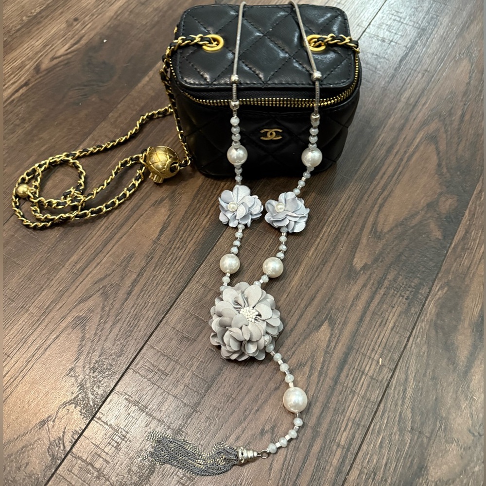 From Paris France Elegant Gray and White Floral Necklace